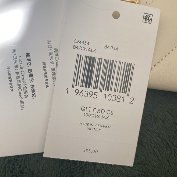 Coach Retail Quilted Leather Card Case - Picture 6 of 6